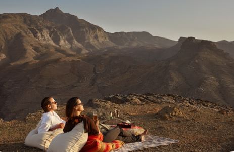 Sternenhimmel, Honeymoon, Heiratsantrag  Händchenhalten auf omanisch